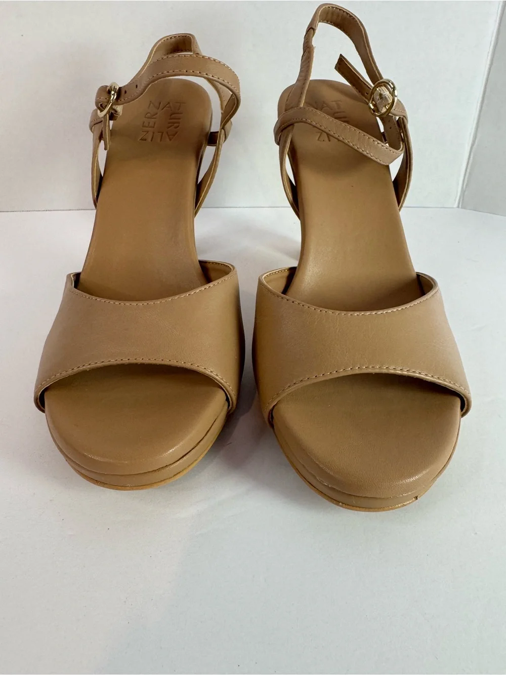 Naturalizer Women’s Beige Leather Strappy Ankle Block Heel Sandals 9.5 NWOB